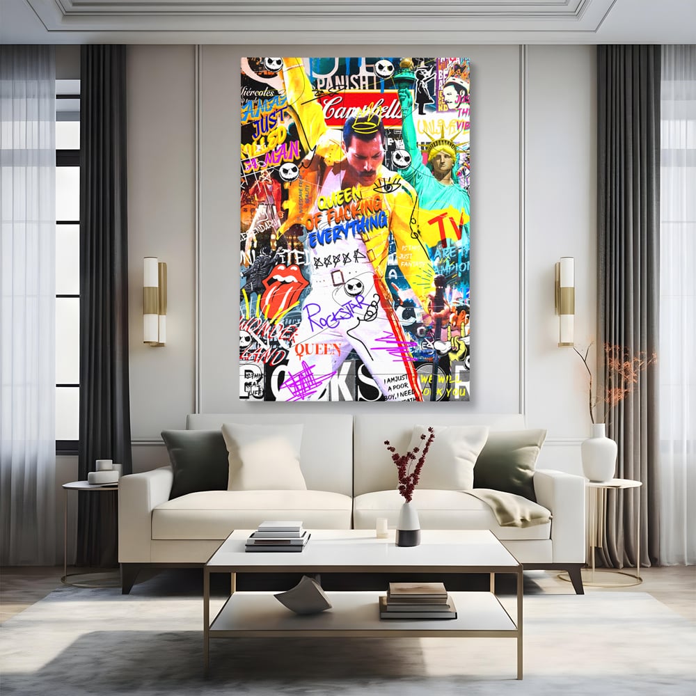Tablou canvas cu tablou canvas cu freddie mercury stil grafitti, fara rama, pe sasiu de lemn, pe perete intr-un living